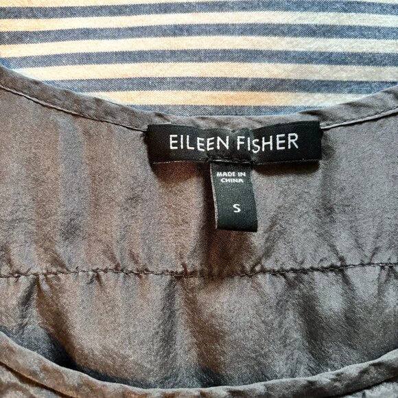 Eileen Fisher Gray Silk Habutai Ruffled Tank-- Size small-- EUC - Picture 6 of 8